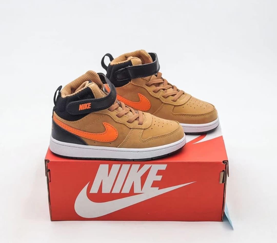 Bota Nike Jordan 1 Mid - Imagen 1