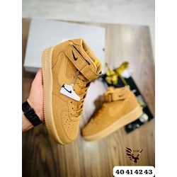 Bota Nike terciopelo - Imagen 2