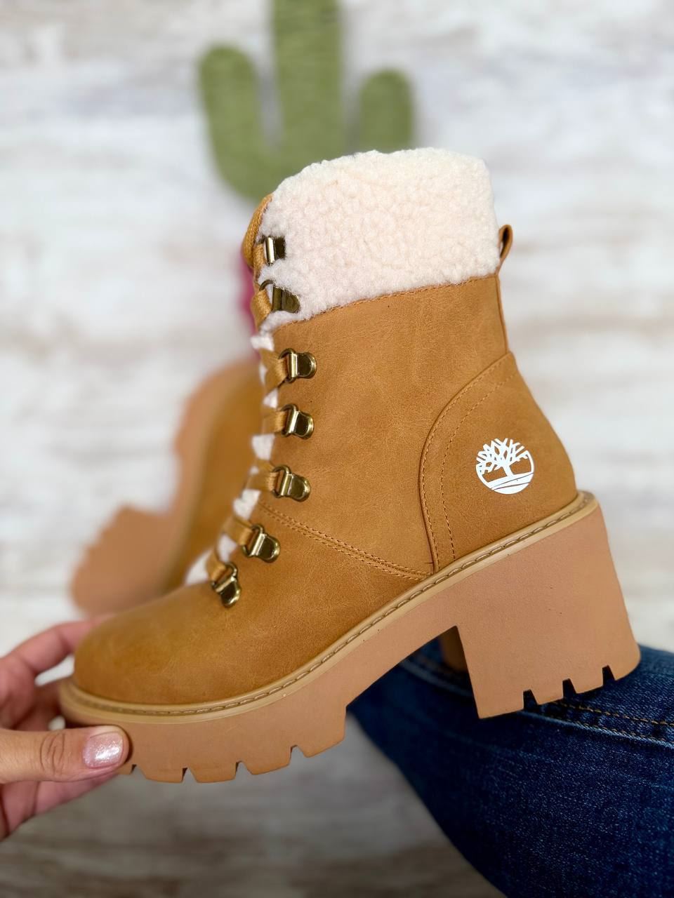 Bota Timberland tacón ancho - Imagen 3