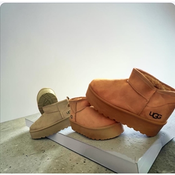 Bota Ugg clásica - Imagen 2