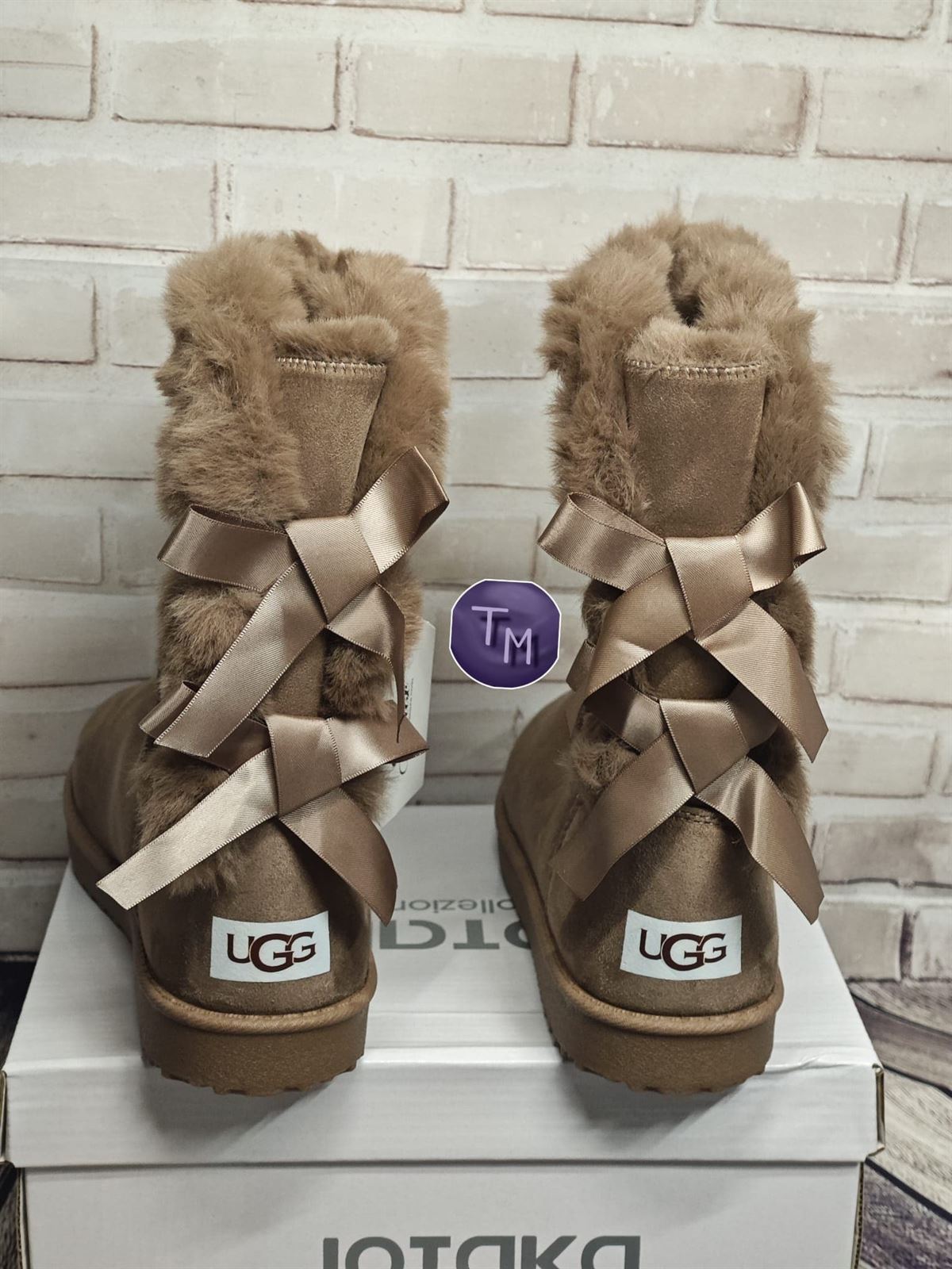 Botas clásicas UGG - Imagen 2