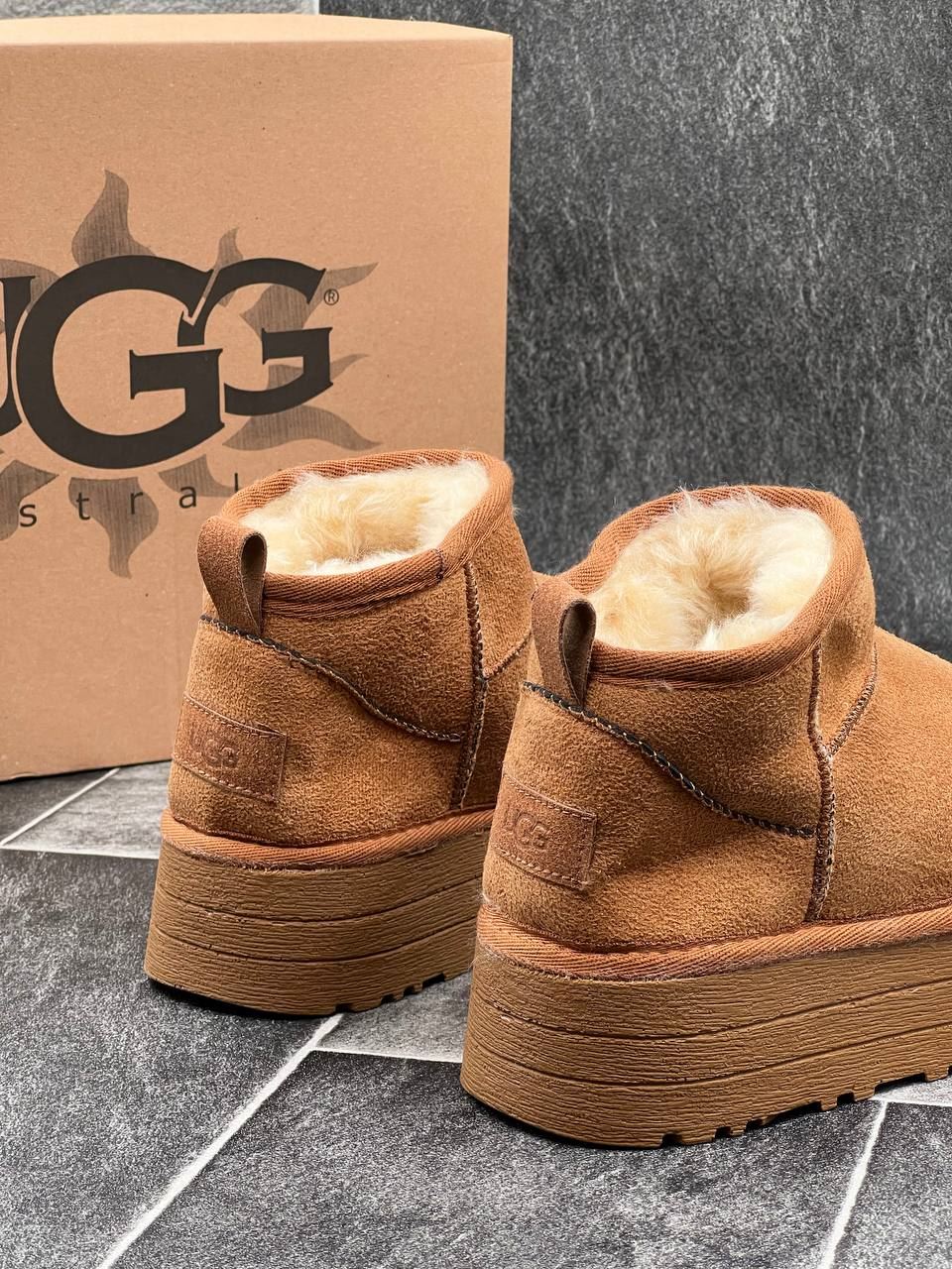 Botas con plataforma UGG classic ultra - Imagen 8