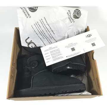 Botas UGG mini Bailey Button - Imagen 2