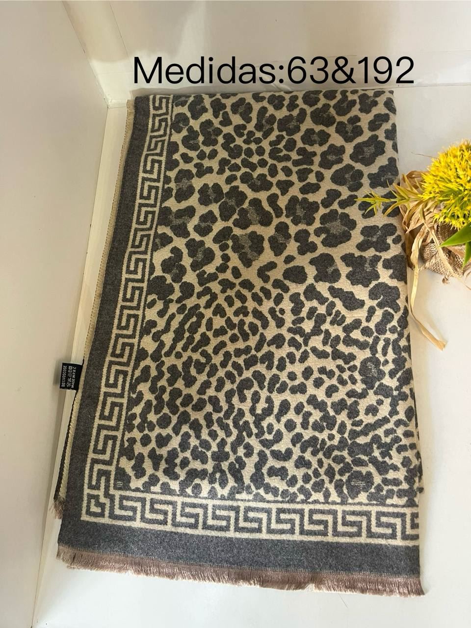 Bufanda con estampado de leopardo - Imagen 1