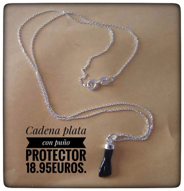 Cadena con puño protector  de plata - Imagen 1