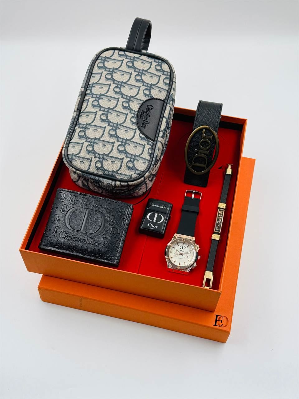 Caja complementos reloj y neceser Dior - Imagen 1