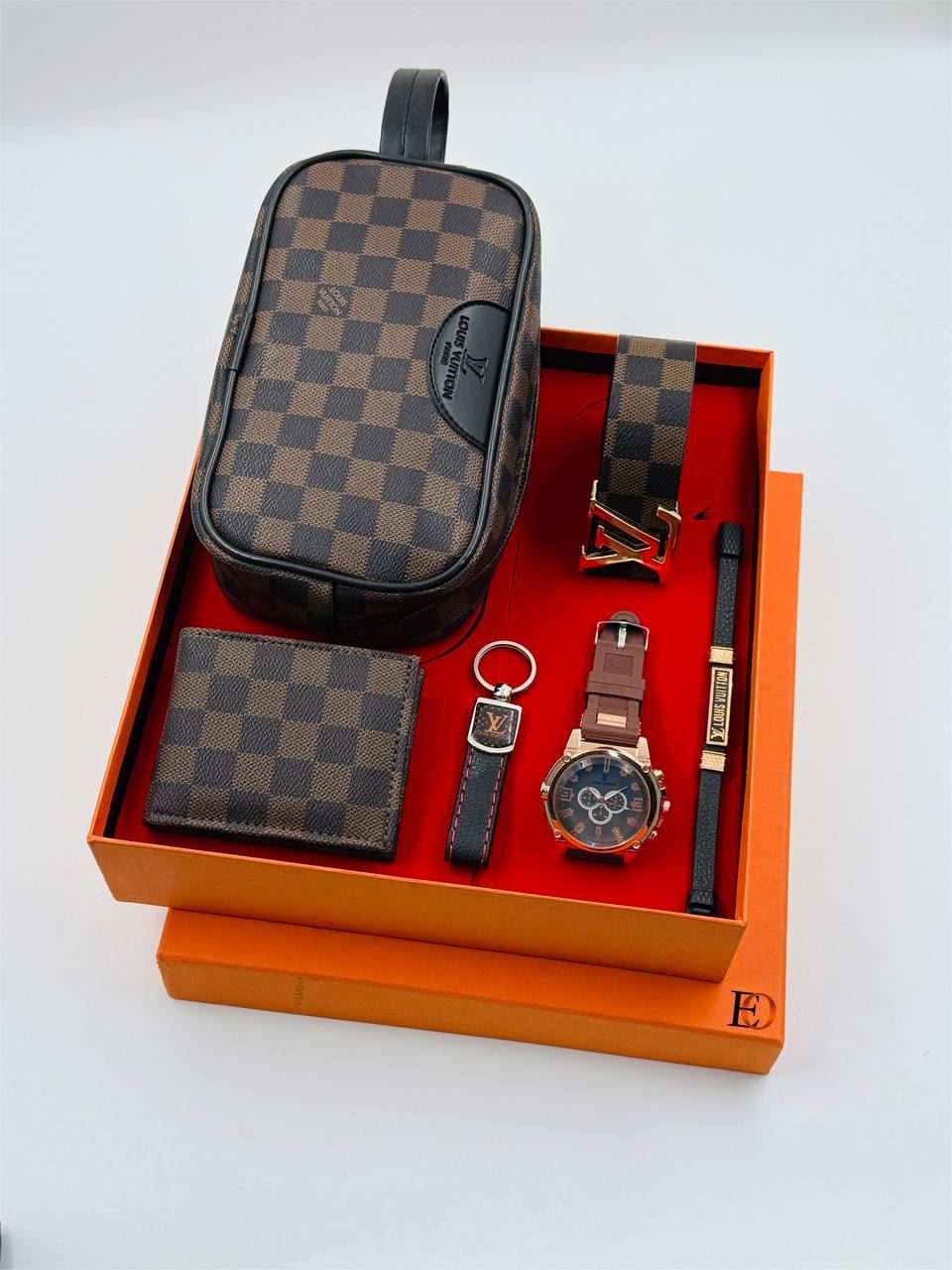 Caja complementos reloj  y neceser Louis Vuitton - Imagen 2