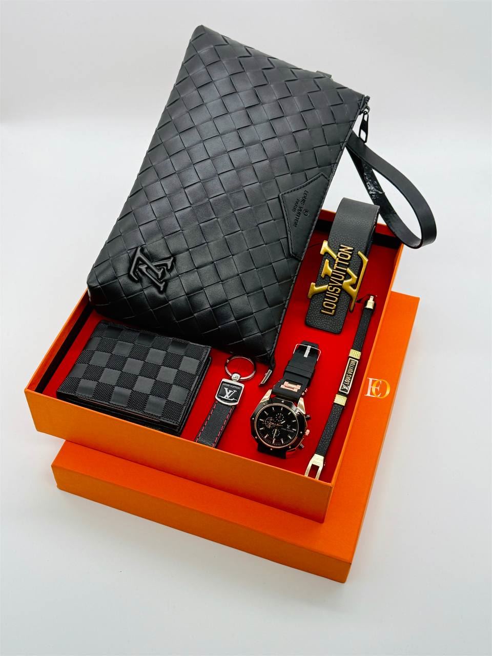 Caja de neceser reloj y cartera Louis Vuitton - Imagen 1