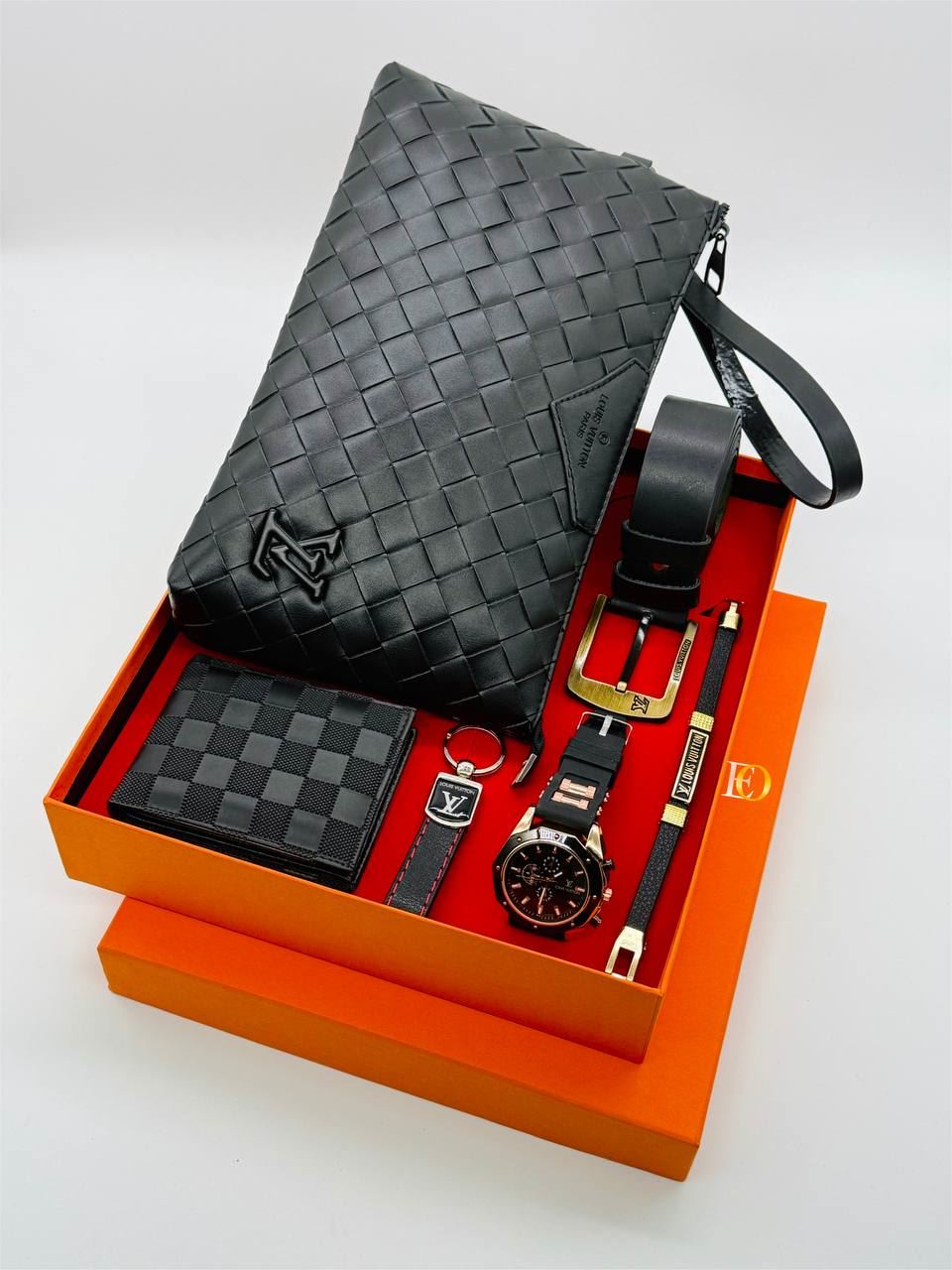 Caja de neceser reloj y cartera Louis Vuitton - Imagen 3
