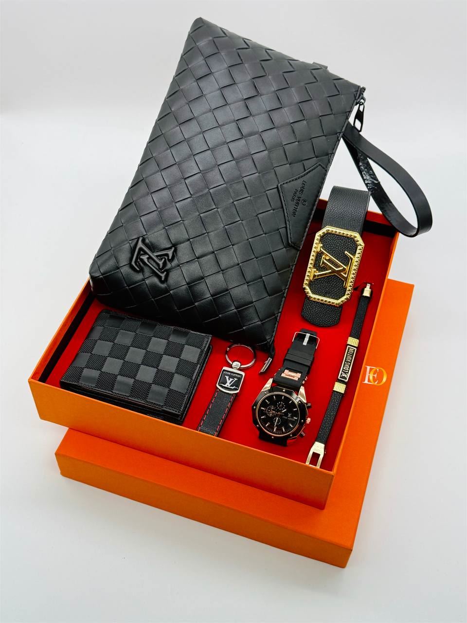 Caja de neceser reloj y cartera Louis Vuitton - Imagen 4