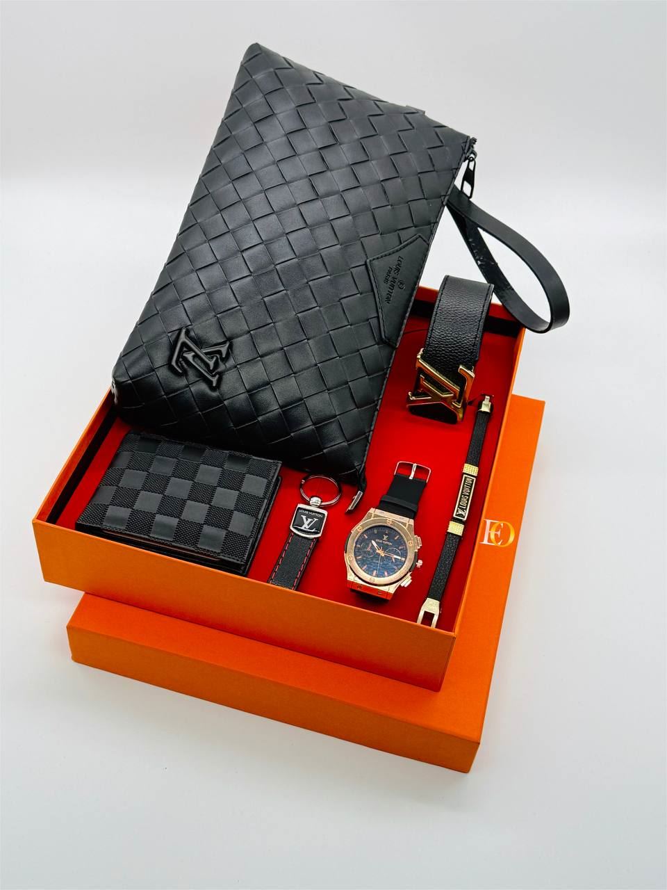 Caja de neceser reloj y cartera Louis Vuitton - Imagen 7