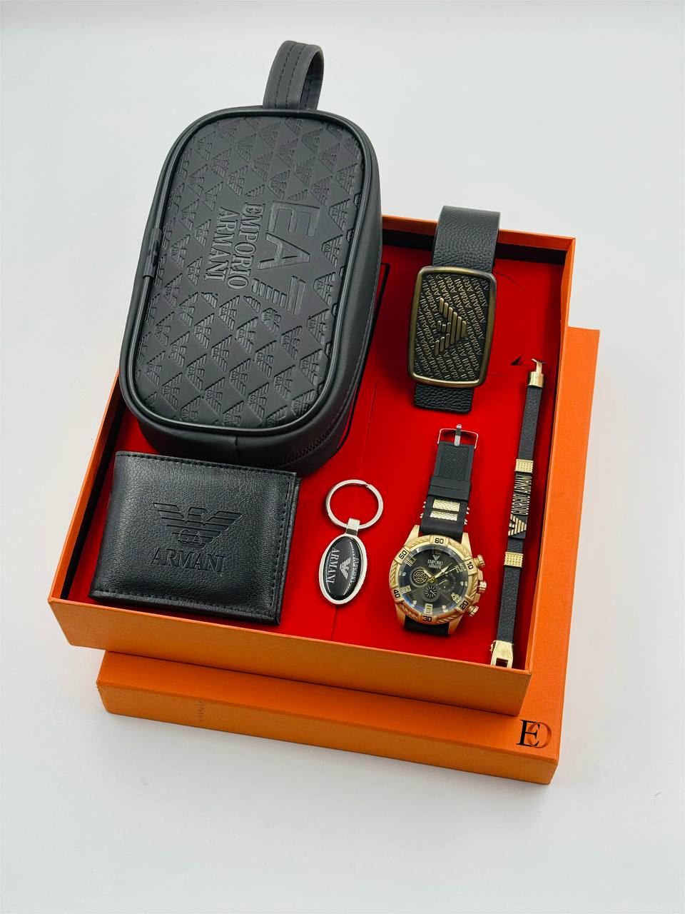 Caja regalo complementos neceser , reloj Emporio Armani - Imagen 1