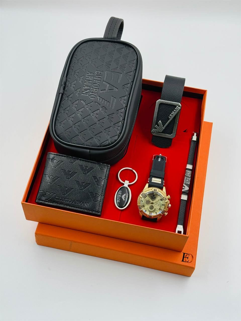 Caja regalo complementos neceser , reloj Emporio Armani - Imagen 2