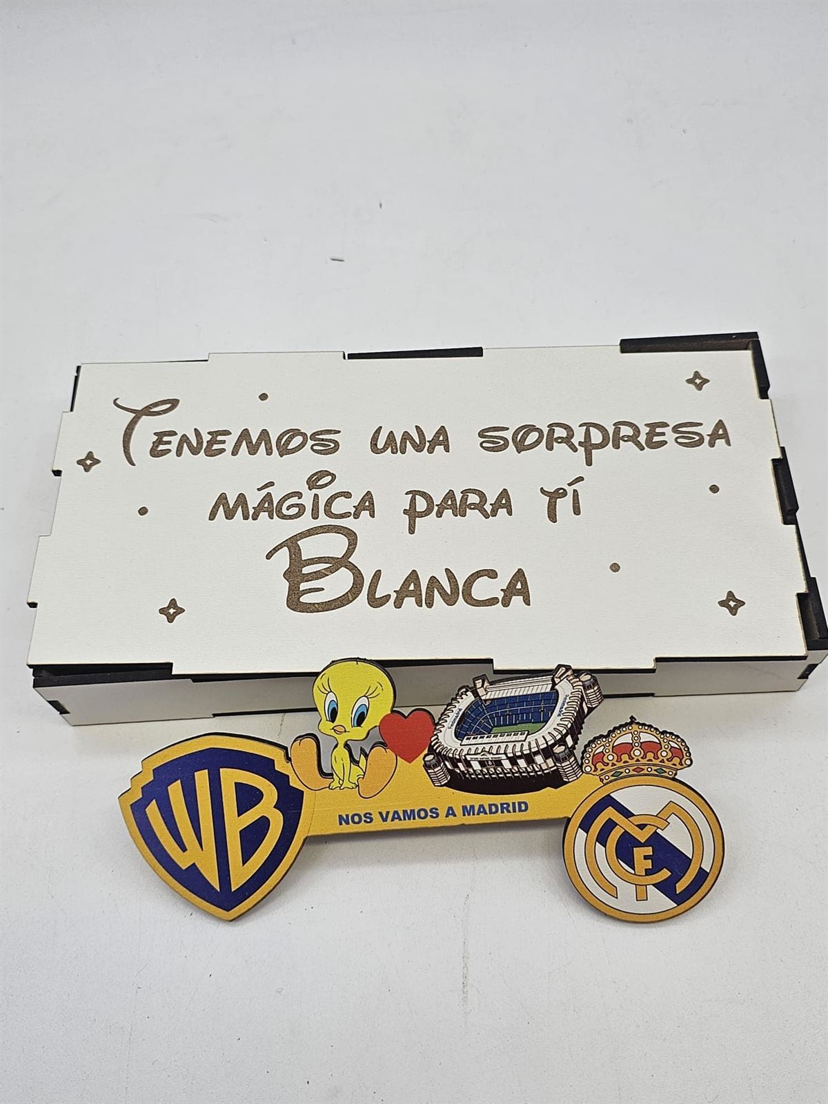 Cajita con mensaje personalizado Real Madrid - Imagen 1