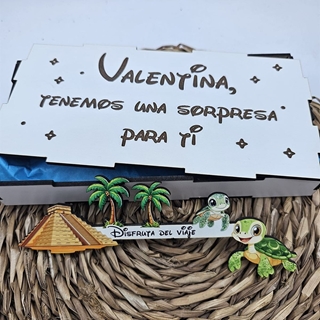Cajita de madera personalizada nos vamos de viaje - Imagen 1