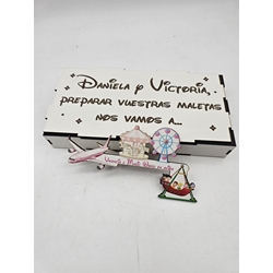 Cajita de madera personalizada nos vamos de viaje - Imagen 2