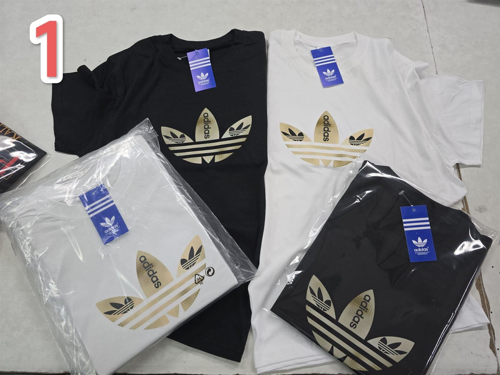 Camiseta Adidas originals - Imagen 1