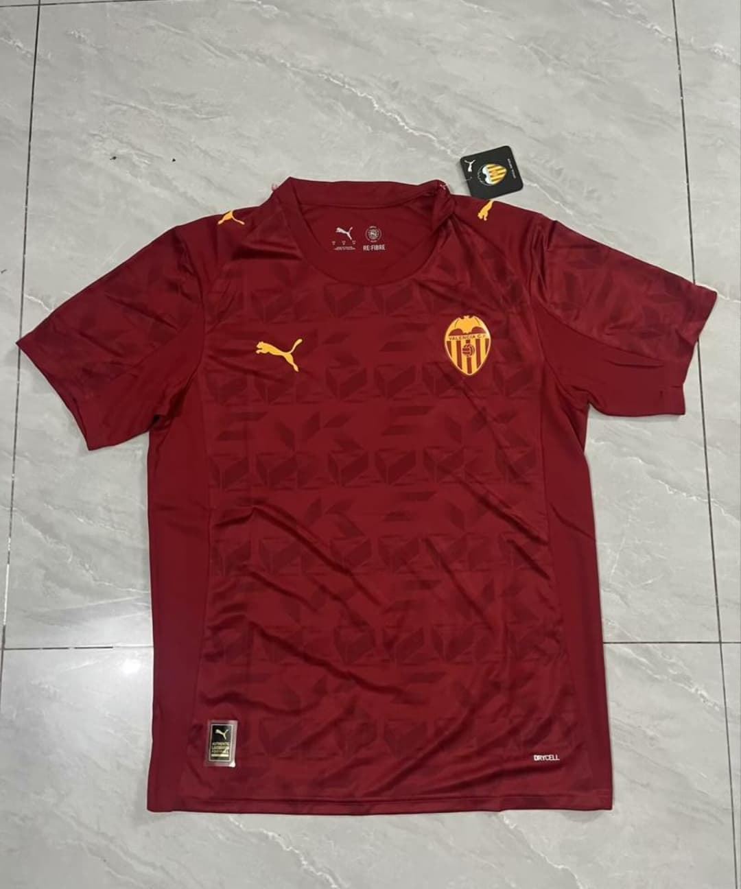 Camiseta equipación Valencia 25/26 visitante - Imagen 1
