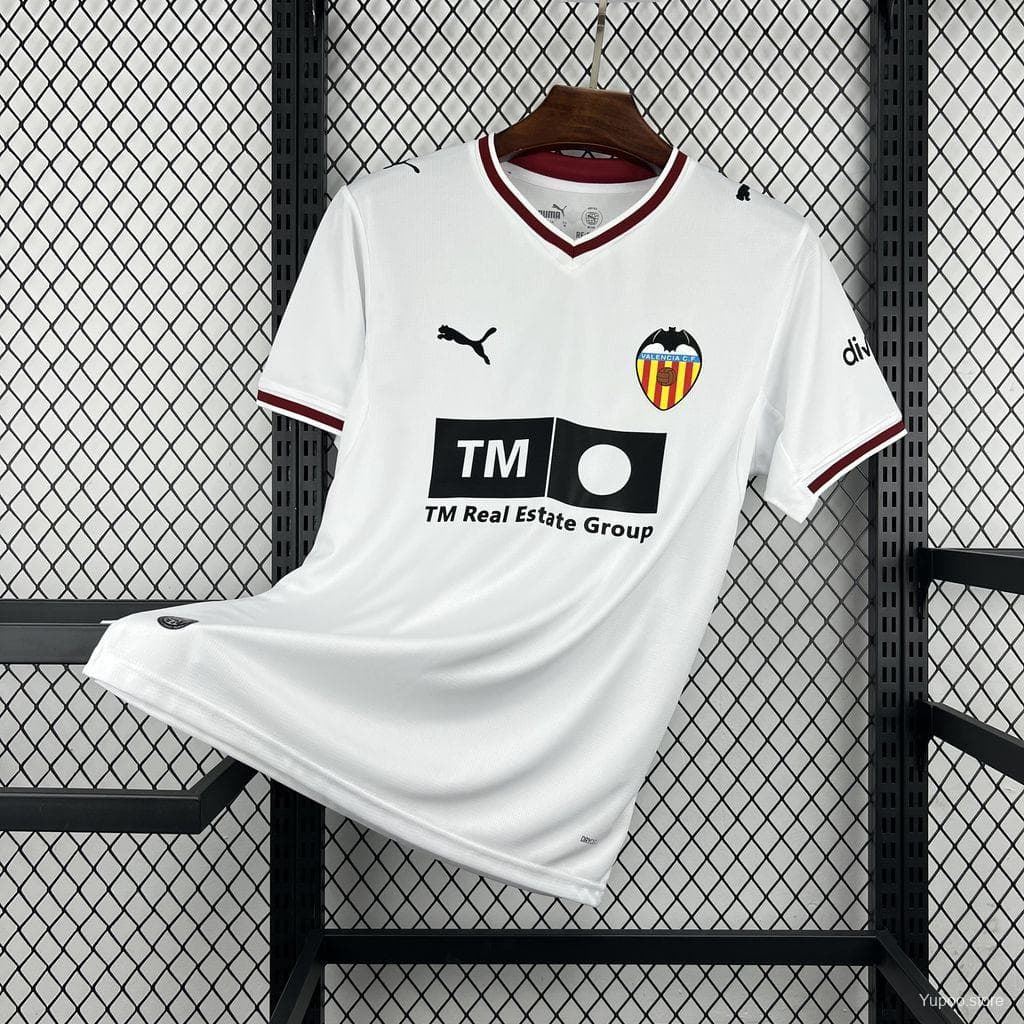Camiseta equipación Valencia 26/27 - Imagen 1