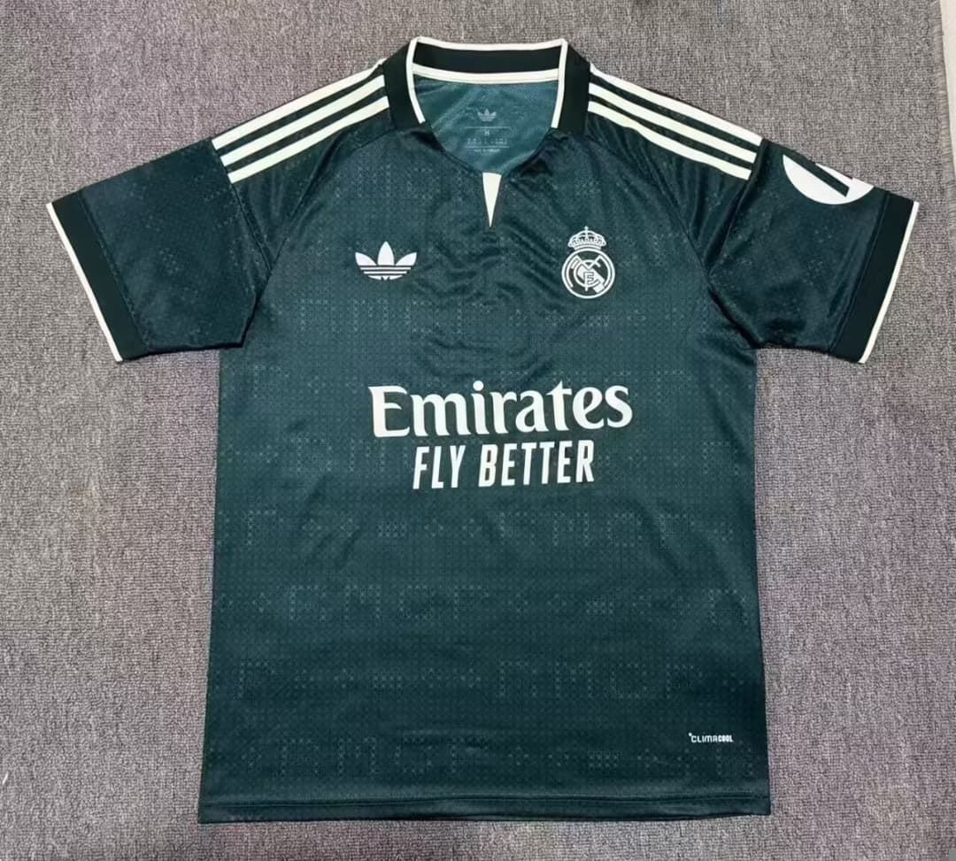 Camiseta segunda equipación R. Madrid temporada 26/27 - Imagen 1