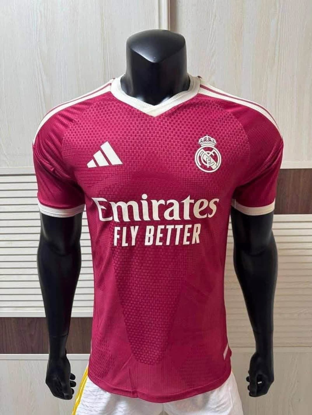 Camiseta tercera equipación R. Madrid temporada 26/27 - Imagen 1