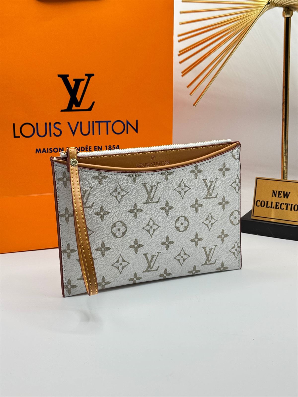 Cartera de mano Louis Vuitton Pochette - Imagen 1