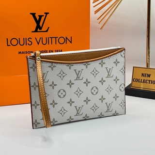 Cartera de mano Louis Vuitton Pochette - Imagen 1