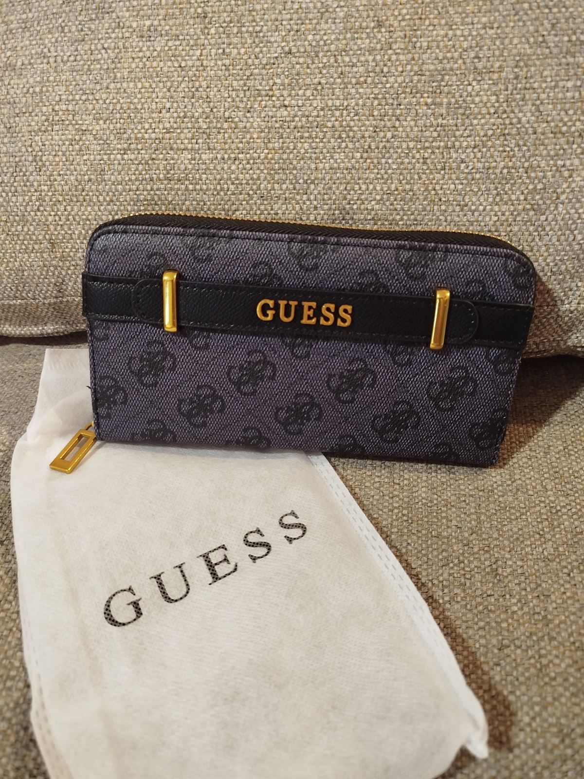 Cartera guess estampada - Imagen 4
