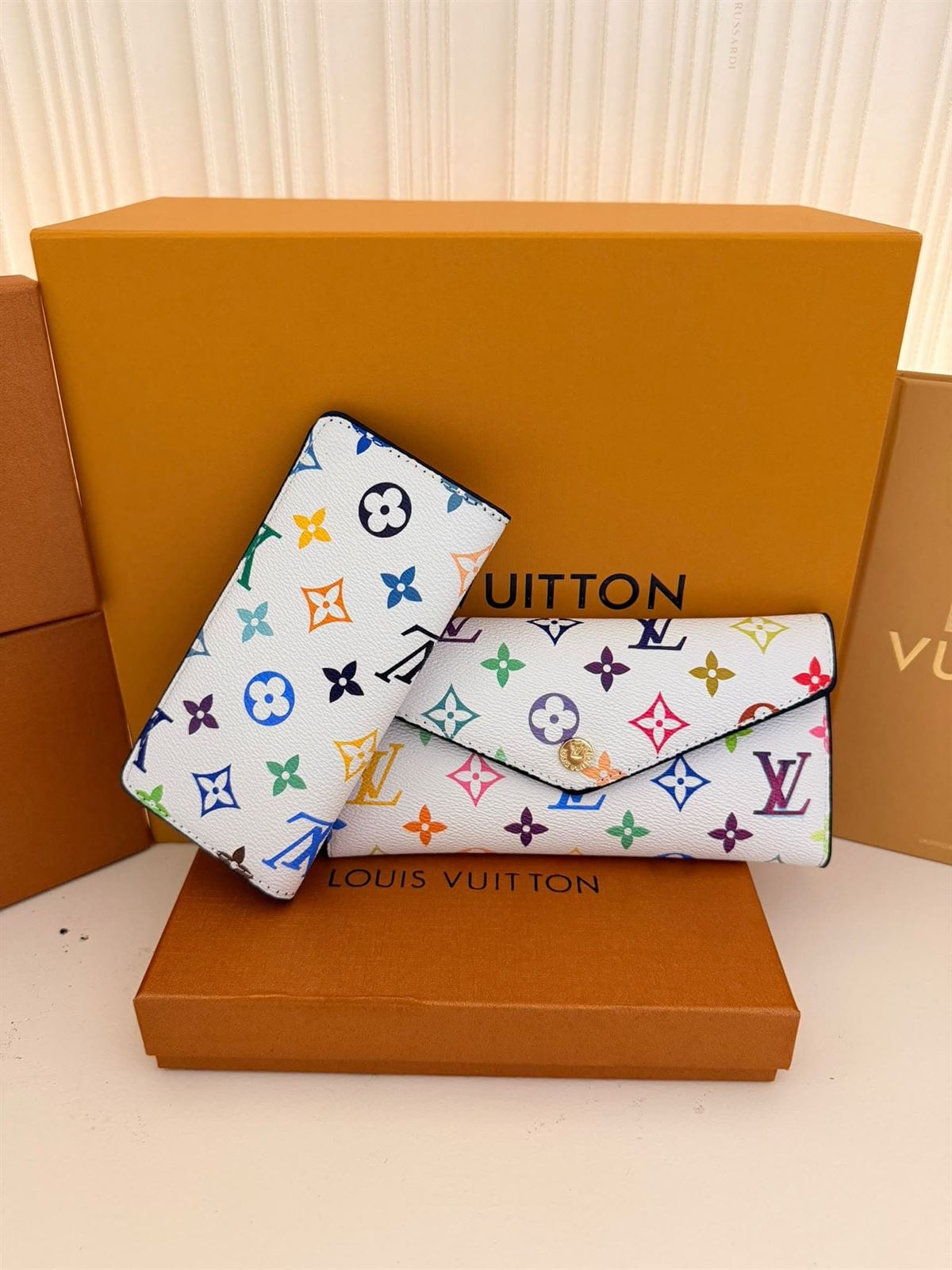 Cartera Louis Vuitton - Imagen 1