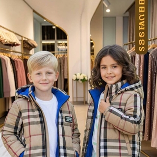 Cazadora Burberry  reversible niños - Imagen 2