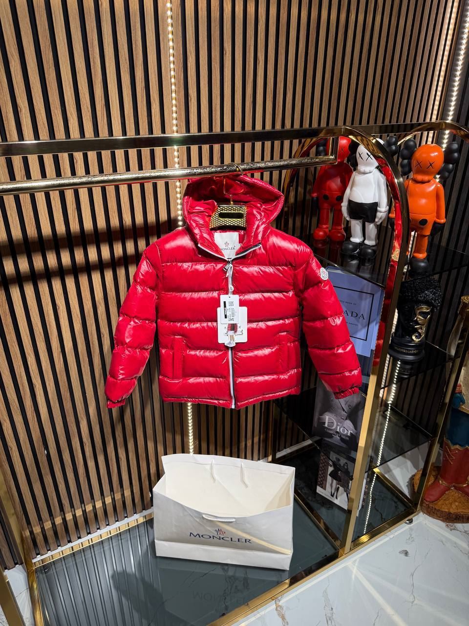 Cazadora gruesa Moncler - Imagen 1