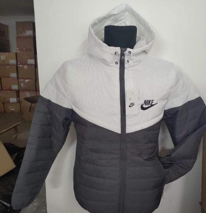 Cazadora Nike - Imagen 1