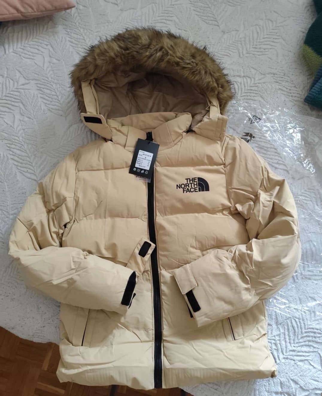 Cazadora North Face gruesa - Imagen 1