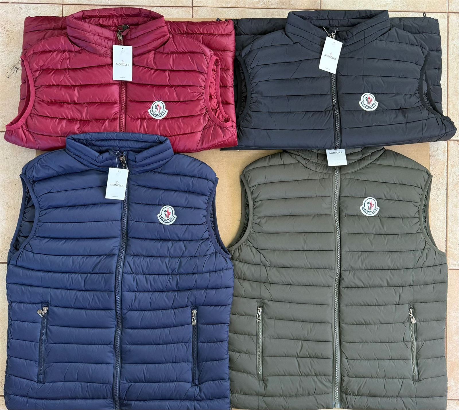 Chaleco Moncler unisex - Imagen 1