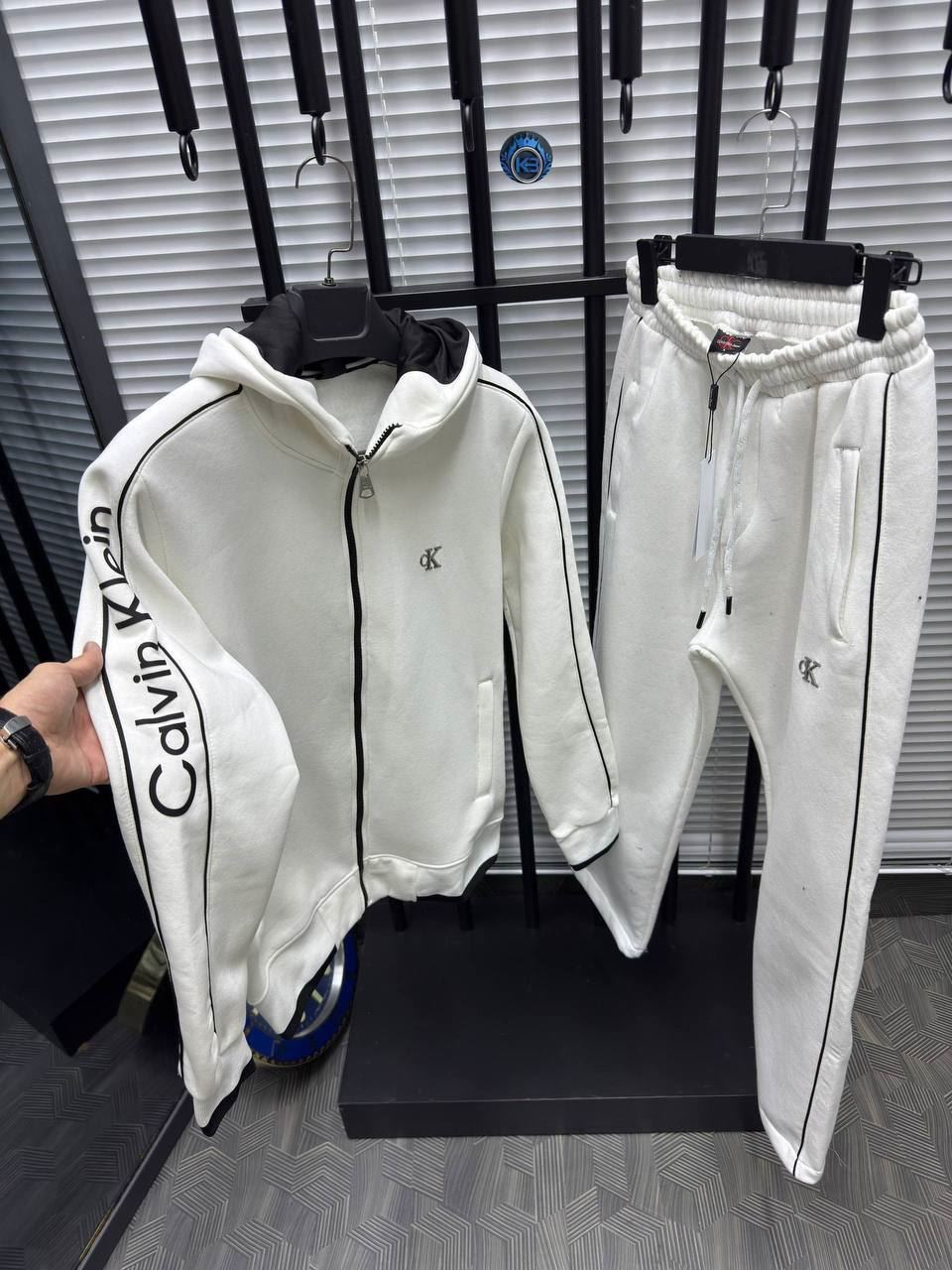 Chándal Calvin Klein Turquía - Imagen 1