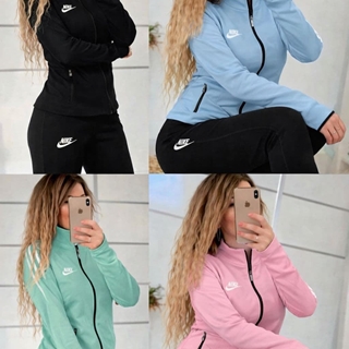 Chándal deportivo Nike mujer - Imagen 1