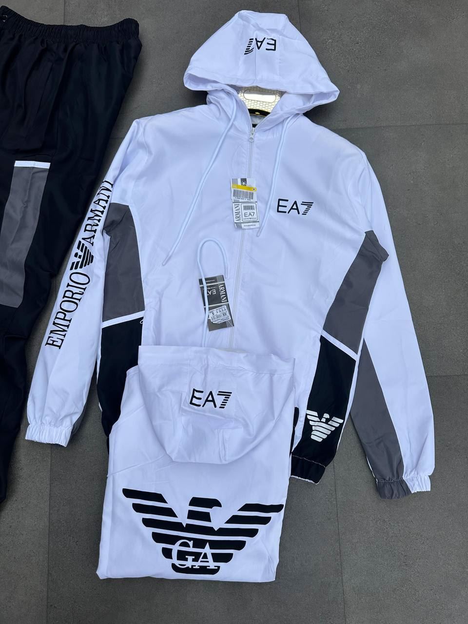 Chándal Emporio Armani primavera - Imagen 2