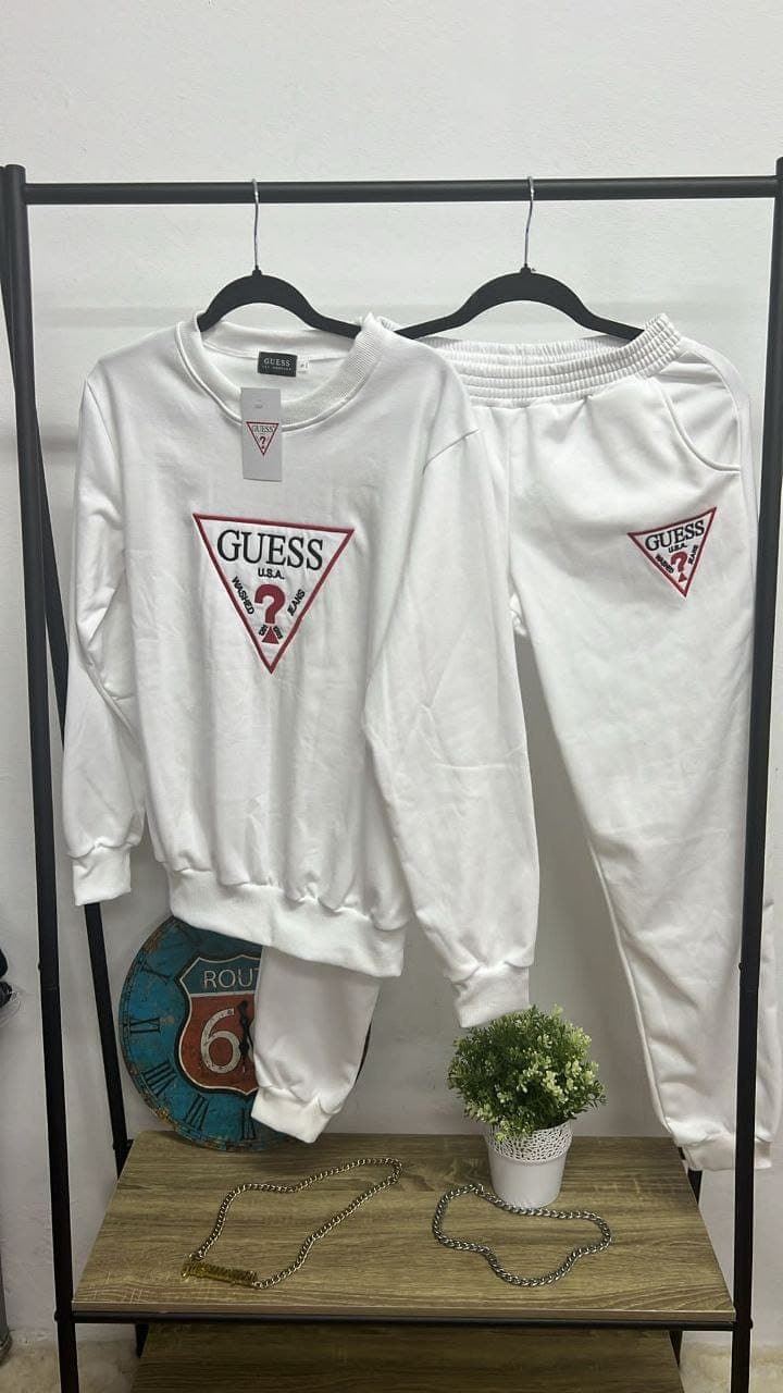 Chándal Guess nueva temporada - Imagen 2