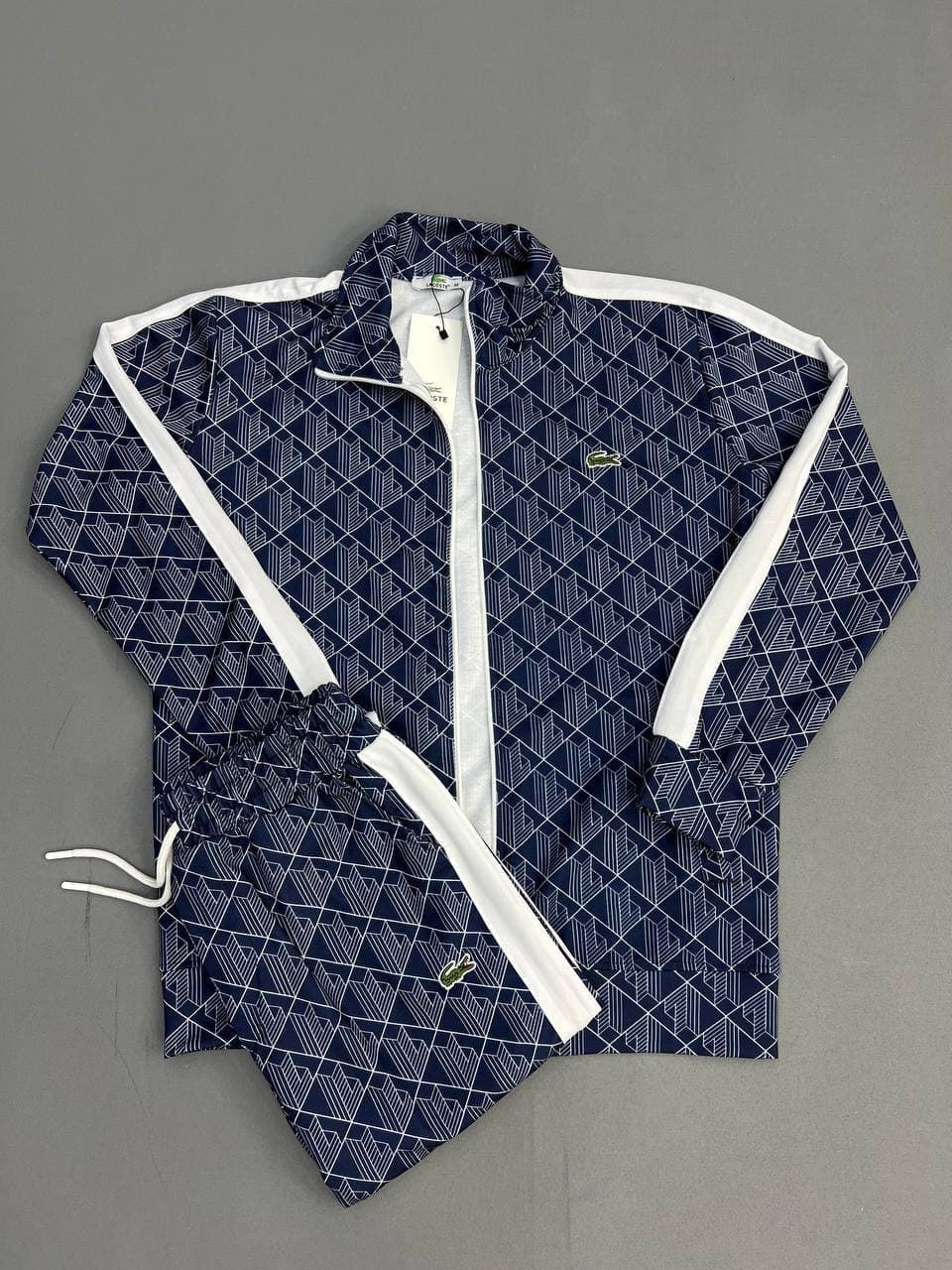 Chándal Lacoste estampado - Imagen 4