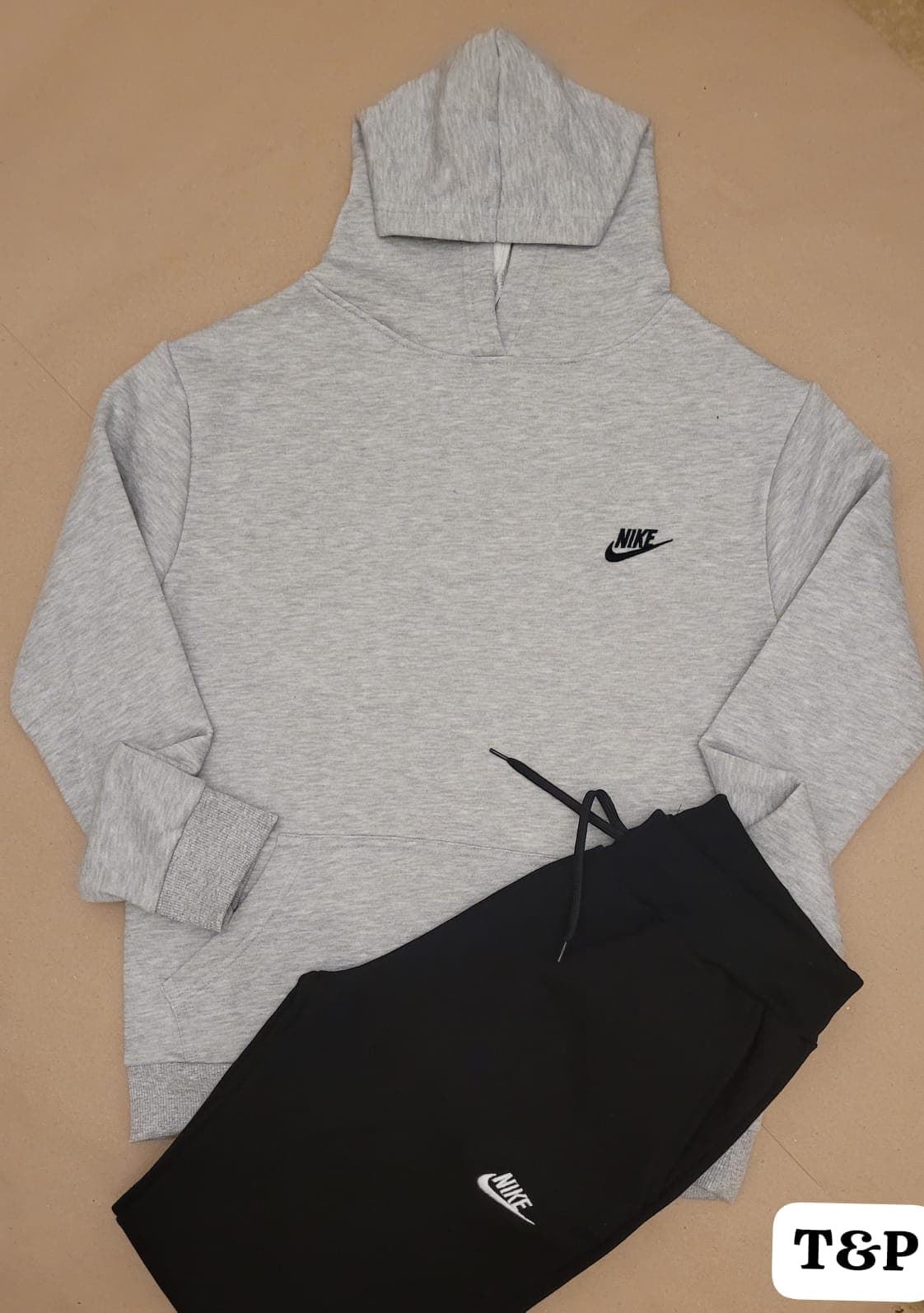 Chándal Nike bordado - Imagen 4