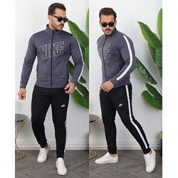 Chándal Nike con cremallera - Imagen 1