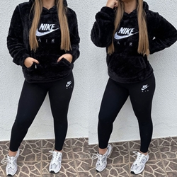 Chándal Nike de mujer - Imagen 2
