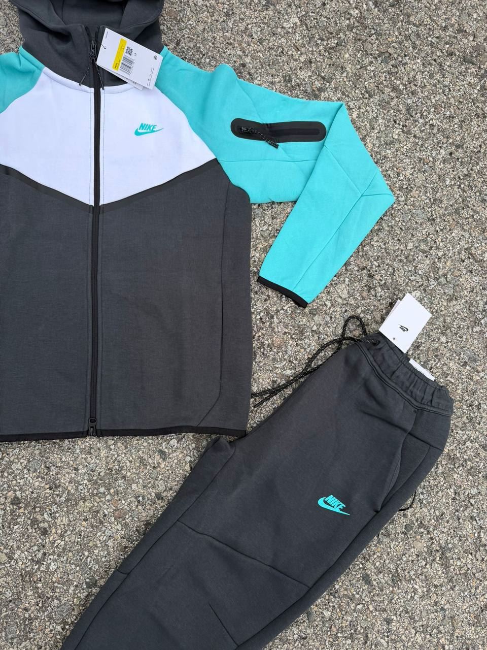 Chándal Nike tech temporada 26 - Imagen 2