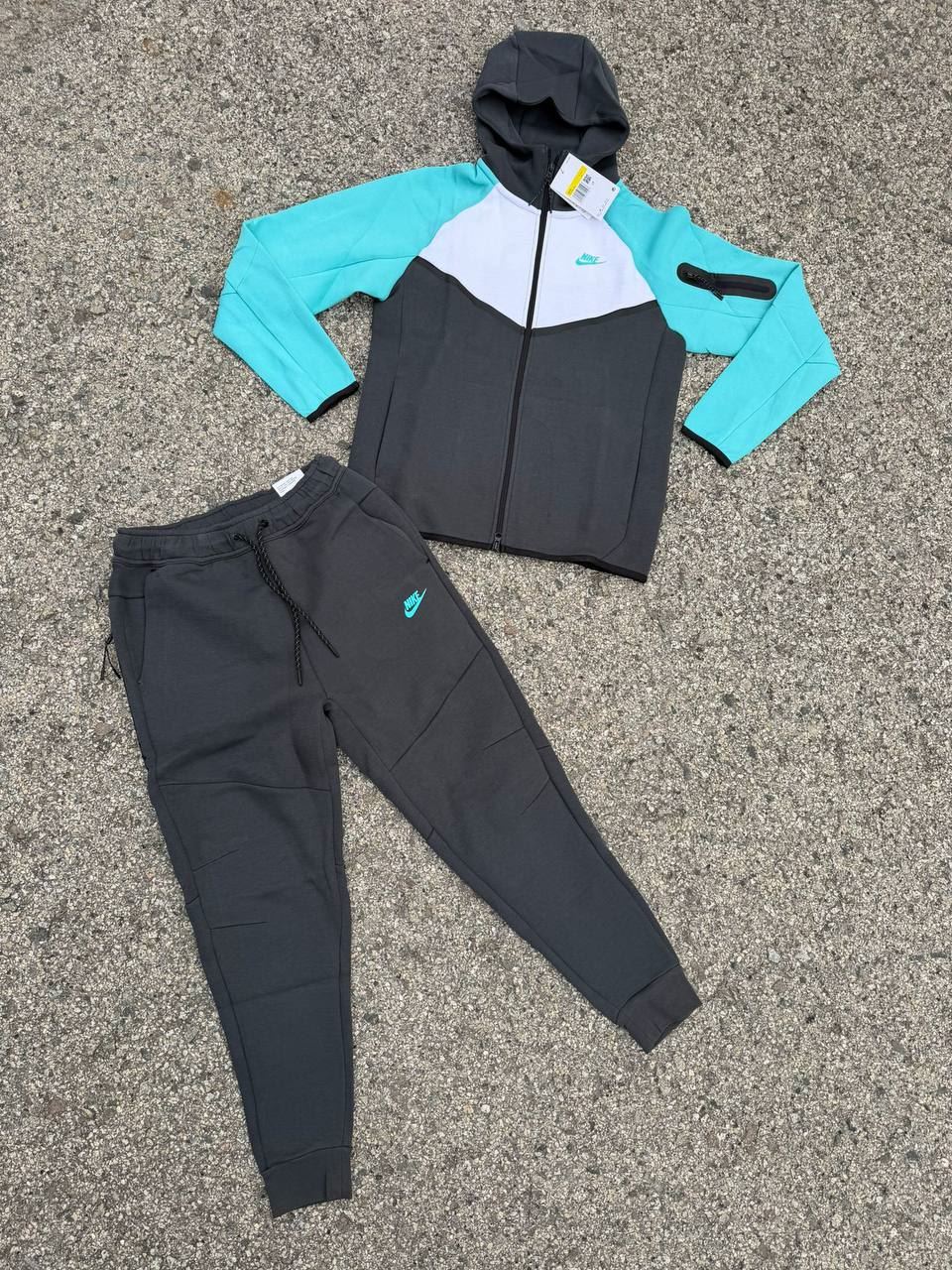 Chándal Nike tech temporada 26 - Imagen 3