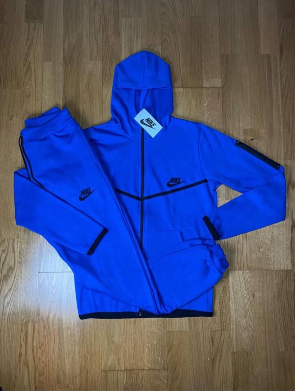 Chándal Nike Tech unisex - Imagen 3