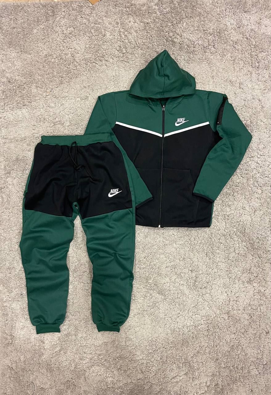 Chándal Nike Tech - Imagen 1