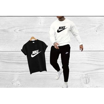 Chándal y camiseta Nike - Imagen 1