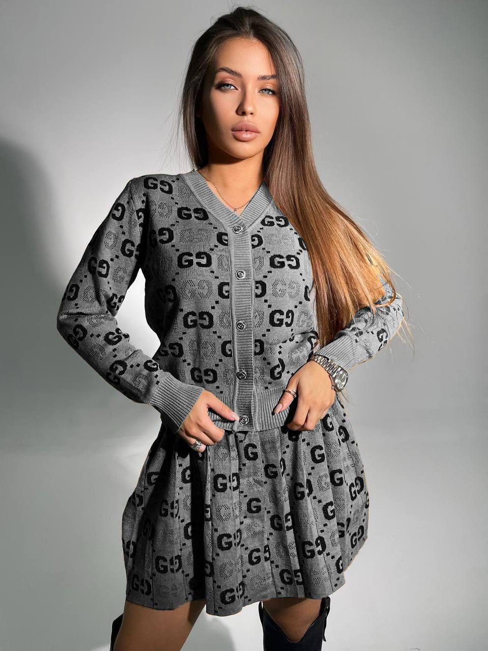 Chaqueta y falda Gucci - Imagen 4