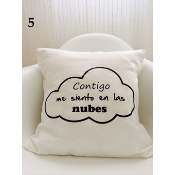 Cojín  personalizado  San valentin contigo me siento en las nubes - Imagen 1
