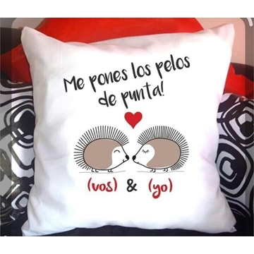 Cojín personalizado san Valentín erizo - Imagen 1